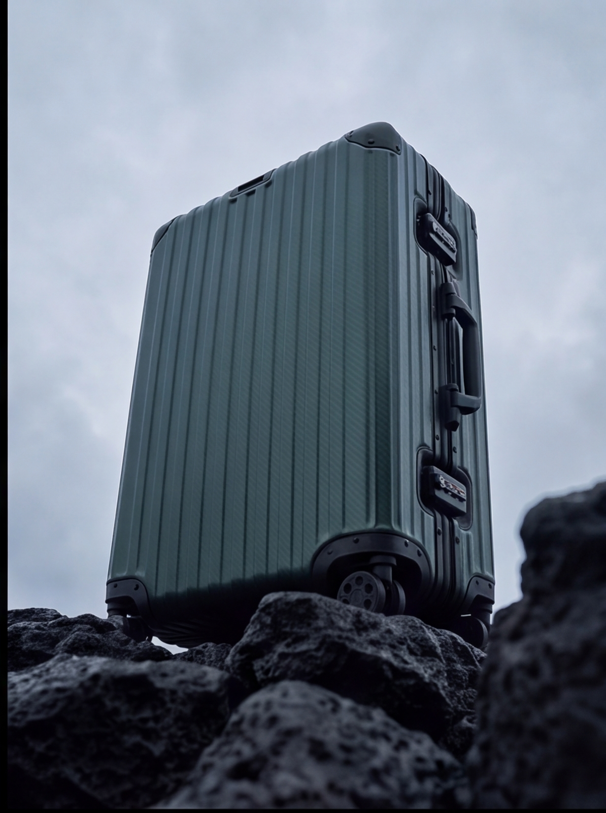 The Atlas Aluminium Luggage — Pacific Green Limited Edition